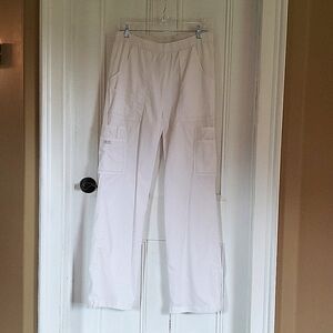Cherokee 8 pocket scrub pants white size Medium Tall